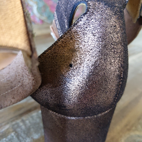 🆕🌿METALLIC LEATHER SANDALS🌿 - Picture 10 of 10